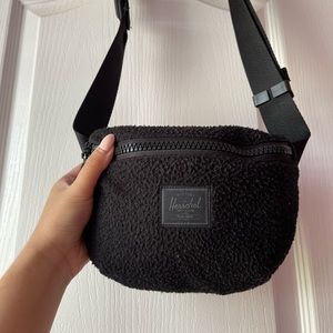 Black fleece Herschel Fanny Pack